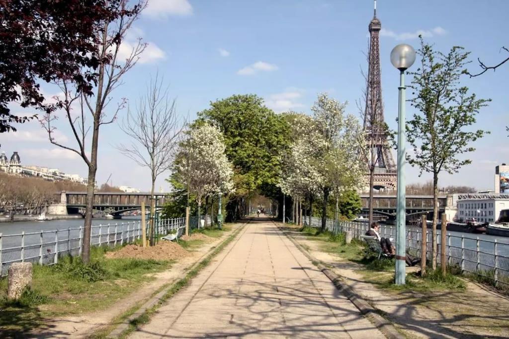 Studio A Proximite De La Tour Eiffel Appartamento Parigi